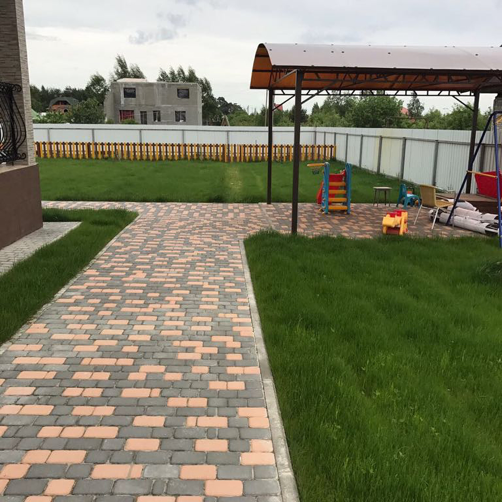 Тротуарная плитка BRAER - цветовая палитра коллекции "классико" коралловый и серый